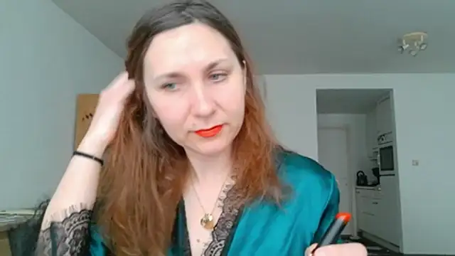 Snapshot of JasmineGlamour chatting on May 17, 4:25 pm JasmineGlamour online show from May 17, 4:25 pm