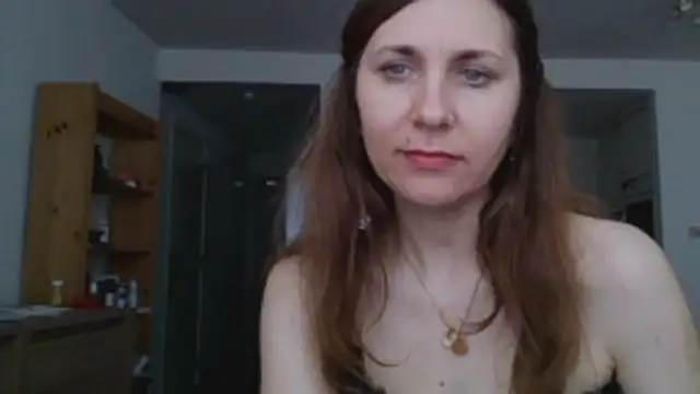 Snapshot of JasmineGlamour chatting on May 18, 4:24 pm JasmineGlamour online show from May 18, 4:24 pm