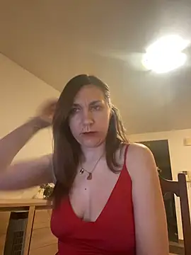 Snapshot of JasmineGlamour chatting on June 8, 1:39 am JasmineGlamour online show from June 8, 1:39 am