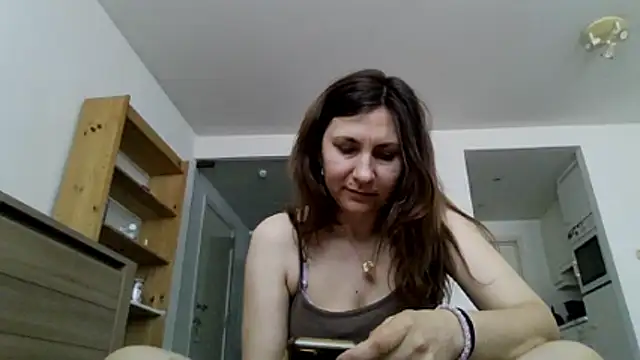 Snapshot of JasmineGlamour chatting on July 9, 2:54 pm JasmineGlamour online show from July 9, 2:54 pm