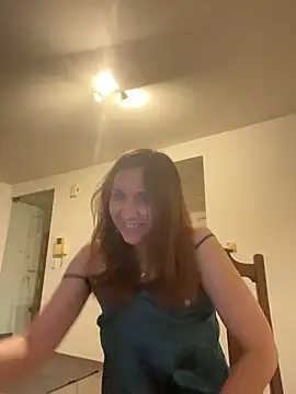 Snapshot of JasmineGlamour chatting on July 15, 12:16 am JasmineGlamour online show from July 15, 12:16 am
