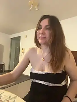 Snapshot of JasmineGlamour chatting on July 16, 3:56 am JasmineGlamour online show from July 16, 3:56 am