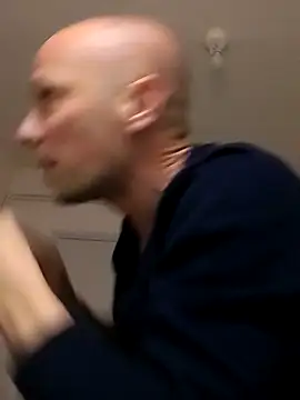 Snapshot of wedge75 chatting on January 12, 5:51 pm wedge75 online show from January 12, 5:51 pm