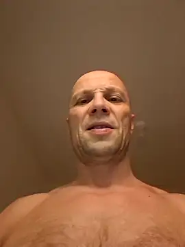 Snapshot of wedge75 chatting on February 1, 6:17 pm wedge75 online show from February 1, 6:17 pm