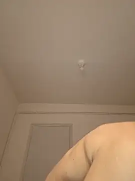 Snapshot of wedge75 chatting on February 9, 6:12 pm wedge75 online show from February 9, 6:12 pm