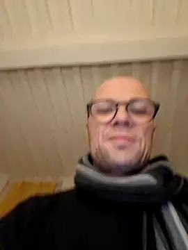 Snapshot of wedge75 chatting on February 14, 6:26 pm wedge75 online show from February 14, 6:26 pm