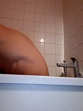 Snapshot of wedge75 chatting on February 23, 5:54 pm wedge75 online show from February 23, 5:54 pm