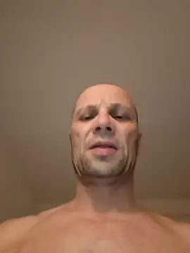 Snapshot of wedge75 chatting on March 2, 6:04 pm wedge75 online show from March 2, 6:04 pm