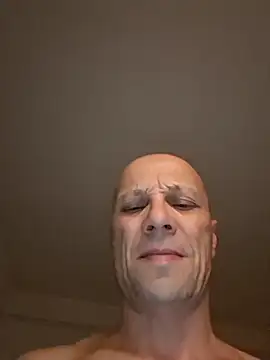 Snapshot of wedge75 chatting on March 14, 5:40 pm wedge75 online show from March 14, 5:40 pm