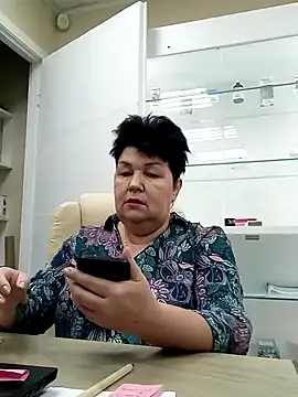 Snapshot of FantasyMichelle chatting on December 22, 6:49 am FantasyMichelle online show from December 22, 6:49 am