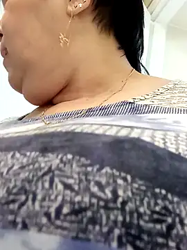 Snapshot of FantasyMichelle chatting on January 17, 7:19 am FantasyMichelle online show from January 17, 7:19 am