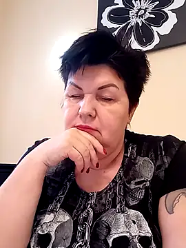 Snapshot of FantasyMichelle chatting on February 9, 1:14 pm FantasyMichelle online show from February 9, 1:14 pm