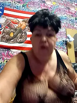 Snapshot of FantasyMichelle chatting on February 17, 4:04 pm FantasyMichelle online show from February 17, 4:04 pm