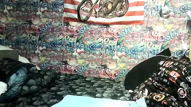 Snapshot of FantasyMichelle chatting on October 2, 4:03 pm FantasyMichelle online show from October 2, 4:03 pm