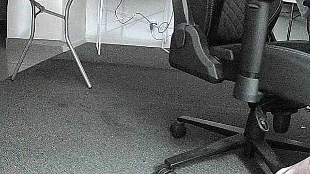 Snapshot of Nice8inchaussie chatting on November 30, 6:12 pm Nice8inchaussie online show from November 30, 6:12 pm