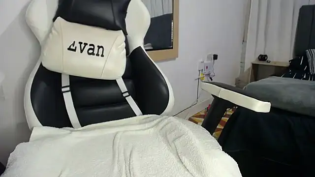 Valerioe online show from February 18, 2:27 am