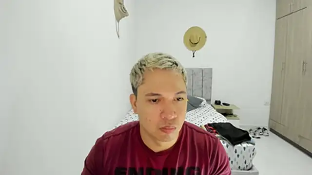 Snapshot of Valerioe chatting on May 23, 4:33 pm Valerioe online show from May 23, 4:33 pm