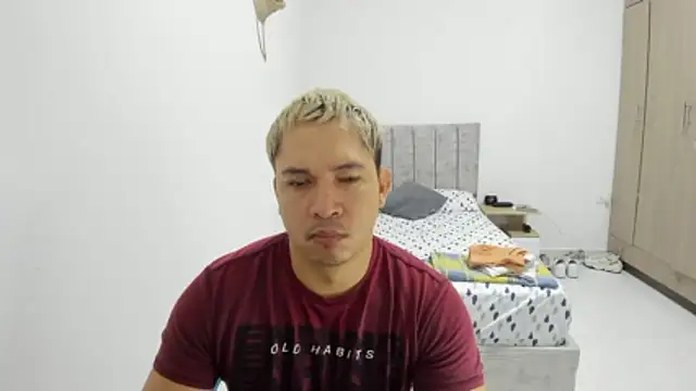 Snapshot of Valerioe chatting on June 2, 8:38 am Valerioe online show from June 2, 8:38 am