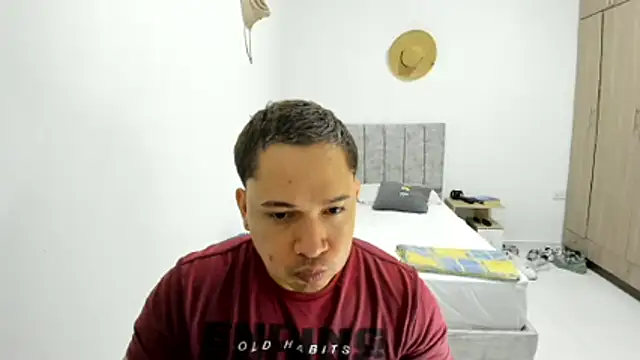 Snapshot of Valerioe chatting on June 19, 3:38 pm Valerioe online show from June 19, 3:38 pm