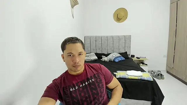 Snapshot of Valerioe chatting on June 21, 2:30 pm Valerioe online show from June 21, 2:30 pm