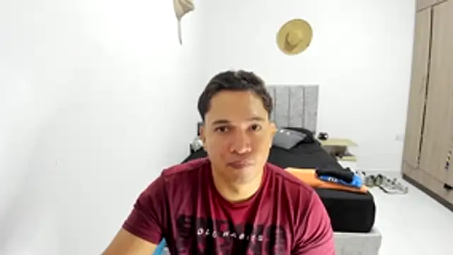 Snapshot of Valerioe chatting on July 23, 12:47 pm Valerioe online show from July 23, 12:47 pm