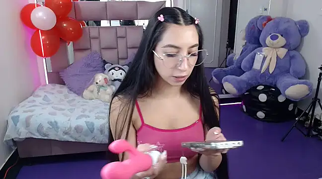 Snapshot of AriadnaCappelletty chatting on March 6, 3:45 pm AriadnaCappelletty online show from March 6, 3:45 pm