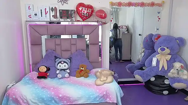 Snapshot of AriadnaCappelletty chatting on September 9, 3:33 pm AriadnaCappelletty online show from September 9, 3:33 pm