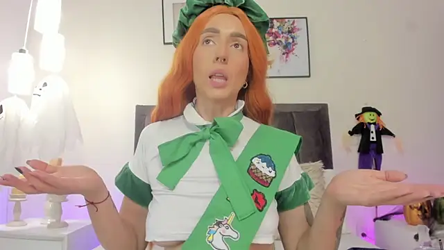 helen mooree online show from November 1, 1:02 pm