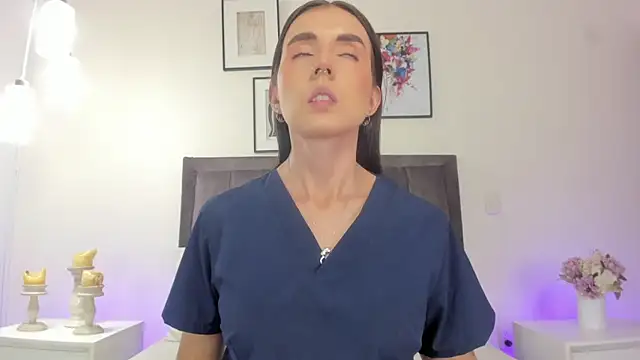 helen mooree online show from June 11, 12:47 pm