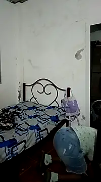 Snapshot of Melanie_candy_ chatting on February 7, 12:09 am Melanie candy  online show from February 7, 12:09 am