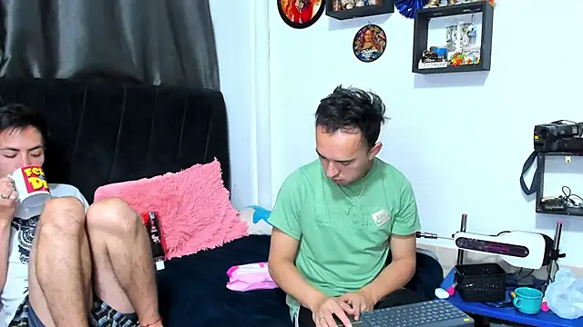big-dicktop23 online show from May 18, 7:58 am