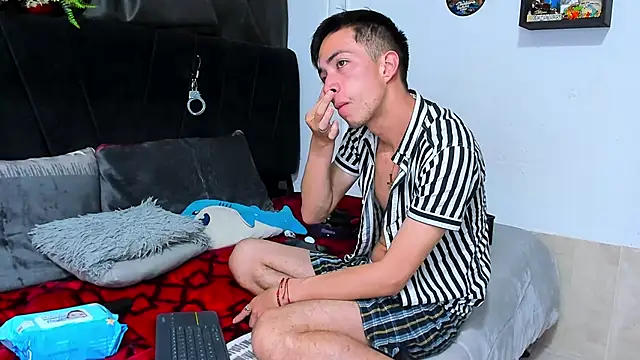 big-dicktop23 online show from June 7, 5:00 am