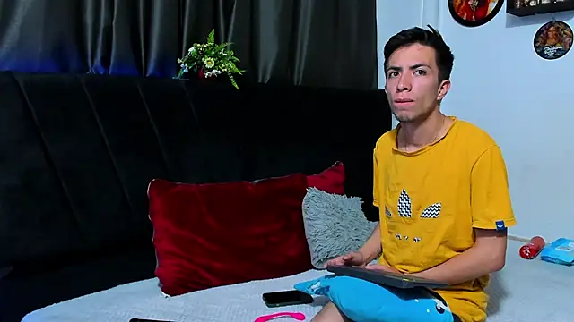 big-dicktop23 online show from June 19, 3:11 am