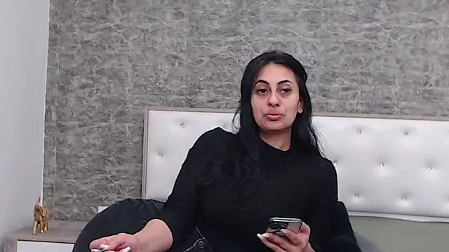 Aimeclark online show from February 4, 11:05 am