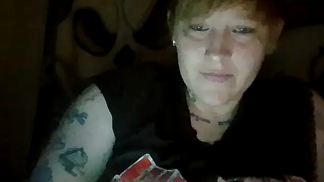 Snapshot of MistressMaXx chatting on July 12, 3:19 am MistressMaXx online show from July 12, 3:19 am