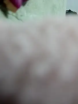 Snapshot of armand0_hub chatting on March 18, 8:50 am armand0 hub online show from March 18, 8:50 am