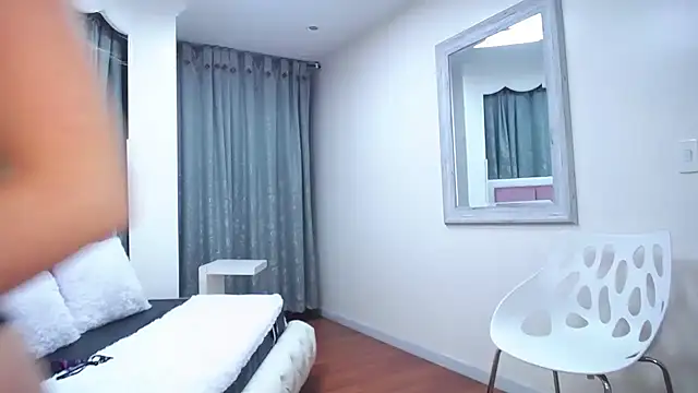 IssadoraJames online show from January 21, 12:57 am