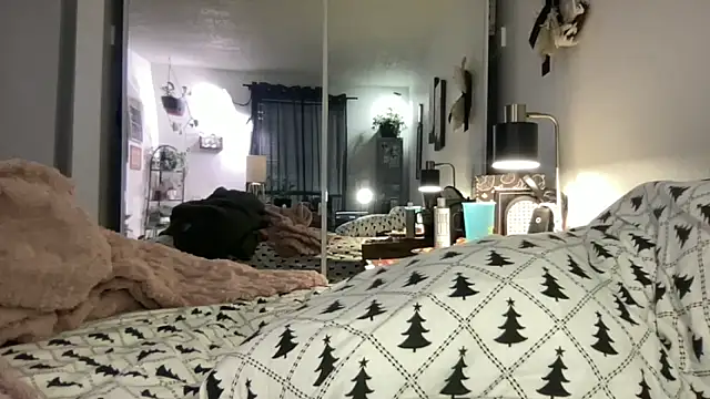 annabelleholly666 online show from December 15, 11:53 pm