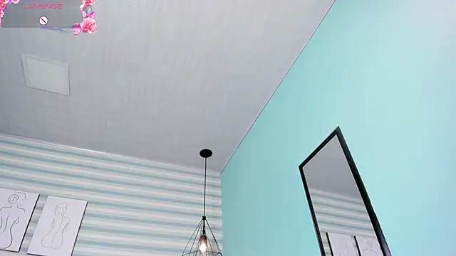 Snapshot of goddess_kianna chatting on December 1, 10:04 pm goddess kianna online show from December 1, 10:04 pm