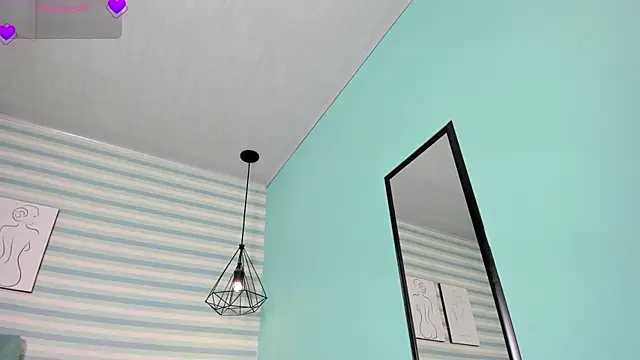 Snapshot of goddess_kianna chatting on June 6, 1:21 am goddess kianna online show from June 6, 1:21 am