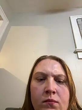 Snapshot of PhatAssBlond chatting on February 13, 3:18 am PhatAssBlond online show from February 13, 3:18 am