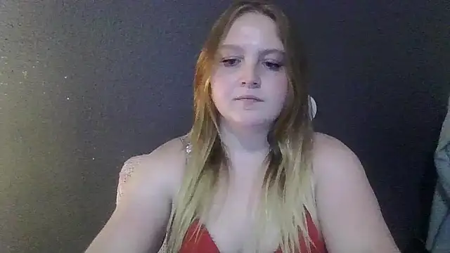 Snapshot of PhatAssBlond chatting on March 3, 12:48 am PhatAssBlond online show from March 3, 12:48 am