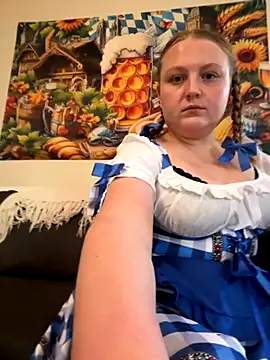 Snapshot of PhatAssBlond chatting on September 29, 9:08 pm PhatAssBlond online show from September 29, 9:08 pm