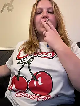 Snapshot of PhatAssBlond chatting on October 23, 2:16 pm PhatAssBlond online show from October 23, 2:16 pm