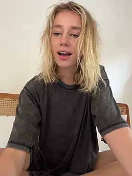 SSSATIVA model online show from January 12, 6:06 am