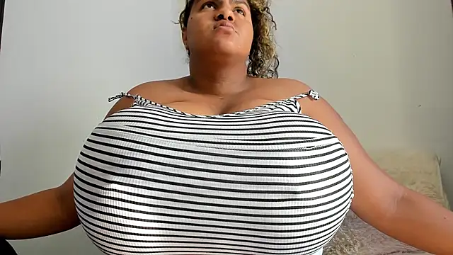 bigmom69  online show from June 1, 2:41 pm