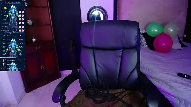 lia huan online show from December 26, 5:08 pm