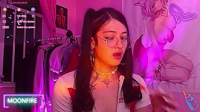 moonfiredancer online show from October 3, 1:35 am