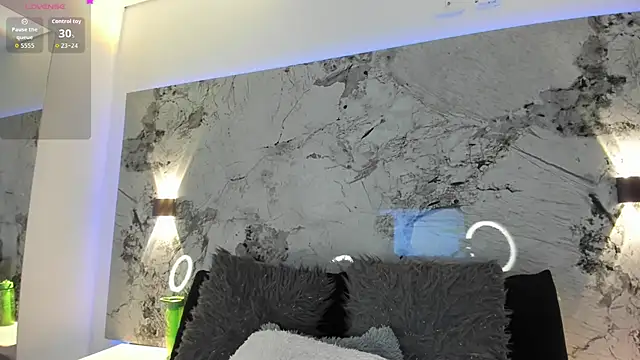 LIZ HOLMES online show from October 24, 10:22 am