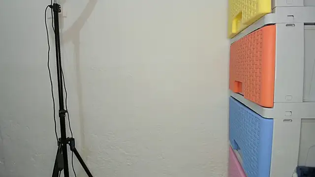 Alannis Blue1 online show from December 3, 1:46 am